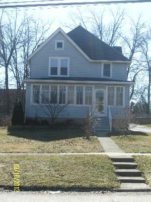 365 Lincoln, Woodstock, IL 60098