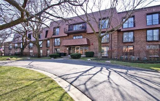 3950 Dundee Rd. #306, Northbrook, IL 60062