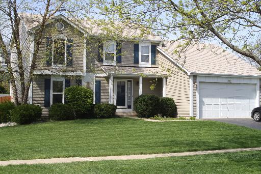 362 Wildwood Dr., North Aurora, IL 60542
