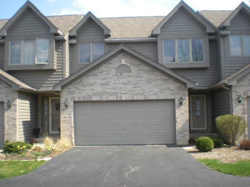 915 Ascot Dr., Elgin, IL 60123