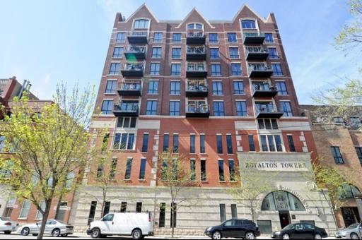 1444 N Orleans #5H, Chicago, IL 60610