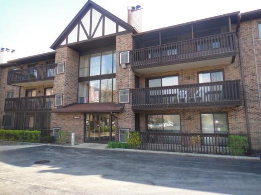 10401 S Menard Ave. #111, Oak Lawn, IL 60453