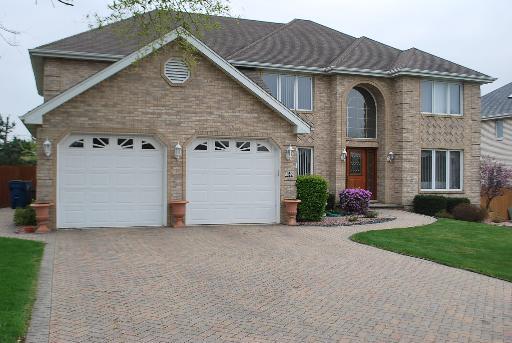 8649 W 98th St., Palos Hills, IL 60465