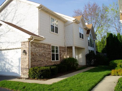 934 Sweetflower Dr., Hoffman Estates, IL 60169