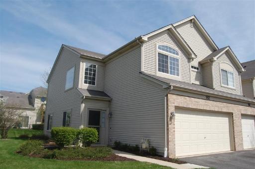982 Parkhill Cir., Aurora, IL 60502