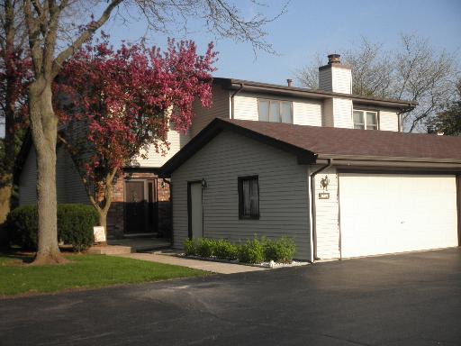 1604 Gingercreek Ct., Sycamore, IL 60178
