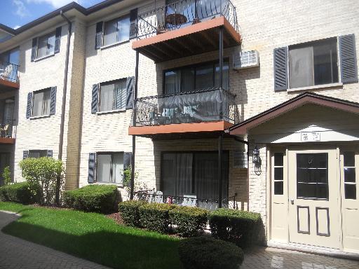 5159 N East River Rd. #105C, Chicago, IL 60656