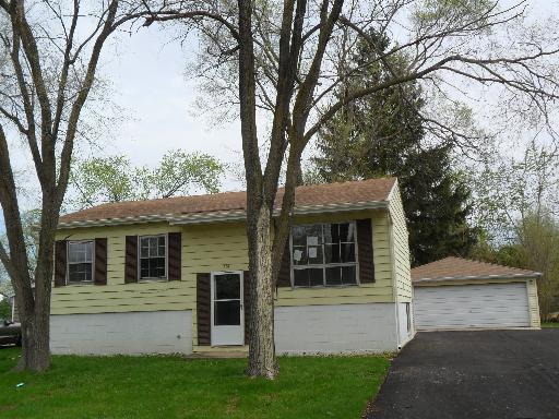 203 Fremont Ave., Romeoville, IL 60446