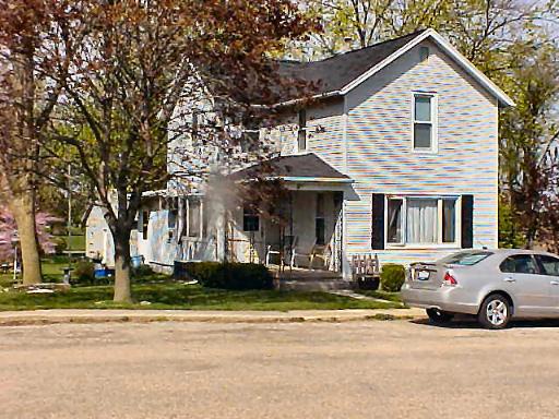 207 N Main St., Walnut, IL 61376