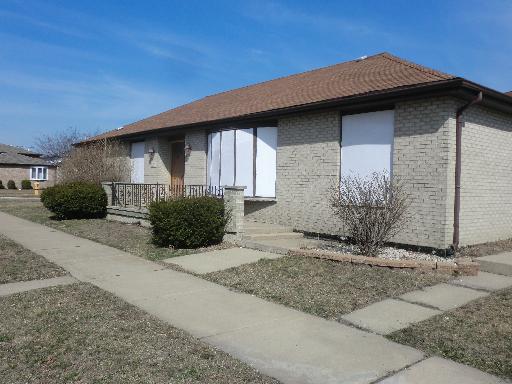 1075 Breclaw Dr., Calumet City, IL 60409