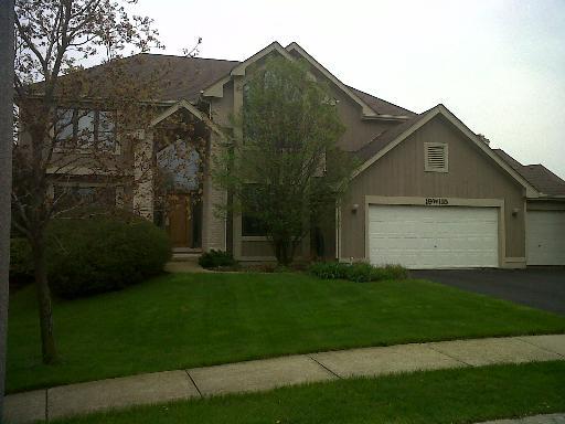 19W115 Woodcreek Pl., Downers Grove, IL 60516