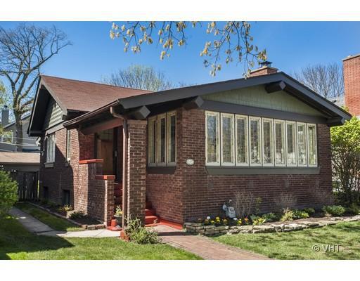 347 Oak Cir., Wilmette, IL 60091
