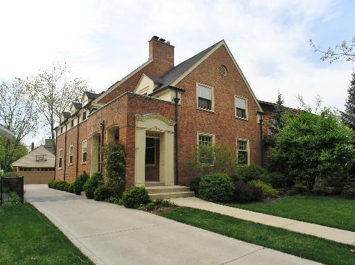 76 Dover Ave., La Grange, IL 60525