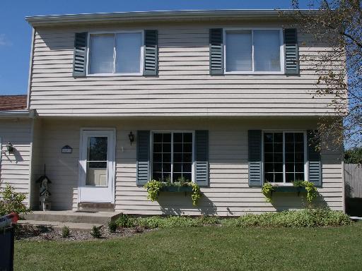 1451 Larson St., Sycamore, IL 60178