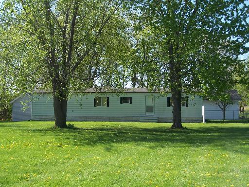 2456 N 42nd Rd., Sheridan, IL 60551