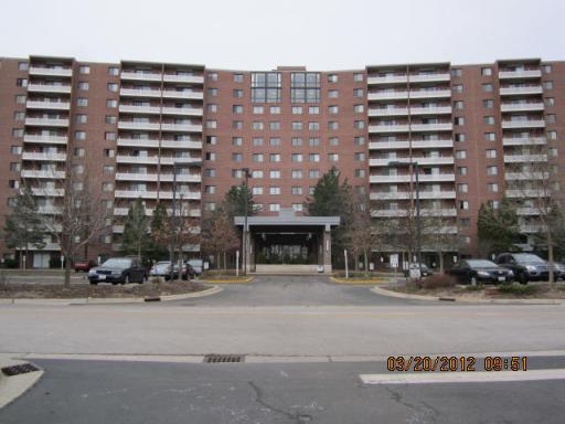 21 Kristin Dr. #1208, Schaumburg, IL 60195