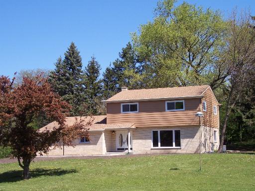 131 Grace Ln., Barrington, IL 60010