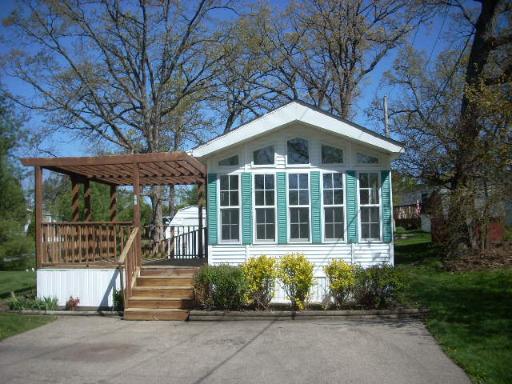1009 Bay Rd., Mchenry, IL 60051