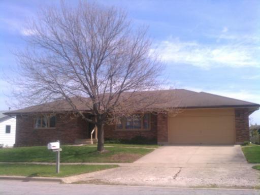 942 Krpan Dr., Sycamore, IL 60178