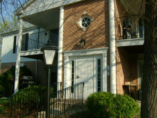 959 Golf Course Rd. #3, Crystal Lake, IL 60014