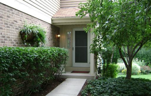 506 River Front Cir., Naperville, IL 60540