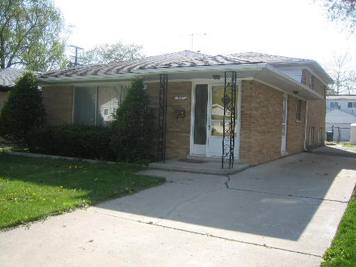 1516 Forest Ave., Calumet City, IL 60409