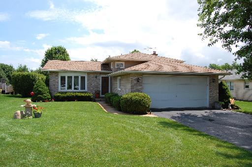 3 Country Ct., Lemont, IL 60439