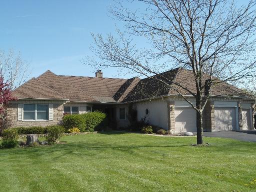 678 Briar Dr., Sycamore, IL 60178