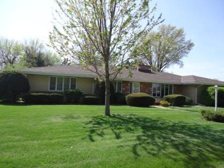 285 W 2nd St., Coal City, IL 60416
