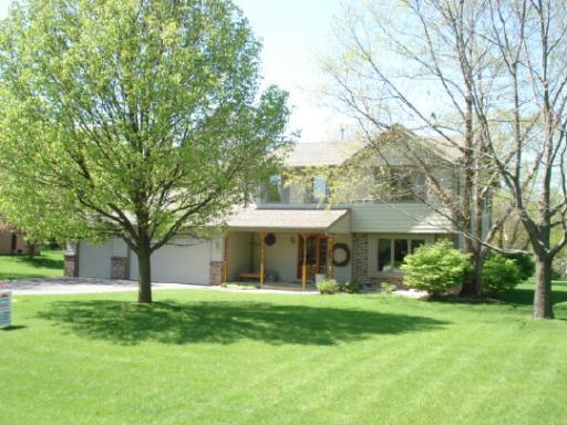 12528 Charnwood Dr., Roscoe, IL 61073