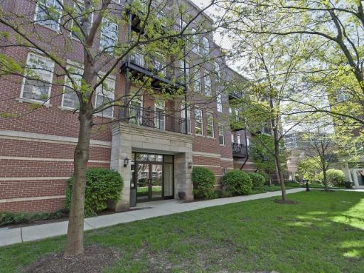 247 W Scott St. #208, Chicago, IL 60610