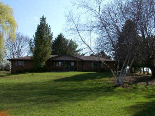 6875 Michelle Dr., Roscoe, IL 61073
