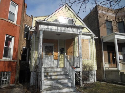 2014 W Addison St., Chicago, IL 60618