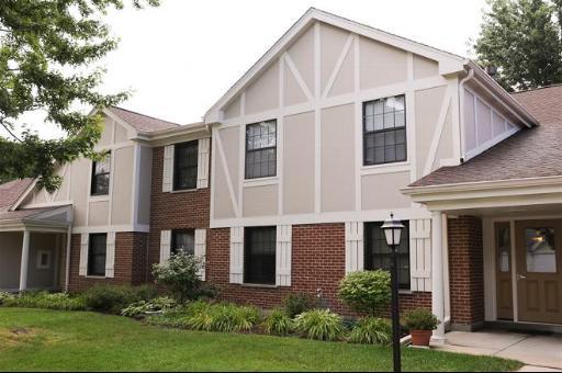 1168 Silverwood Ct. #A2, Wheeling, IL 60090