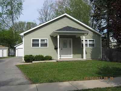 38 N Loucks St., Aurora, IL 60505