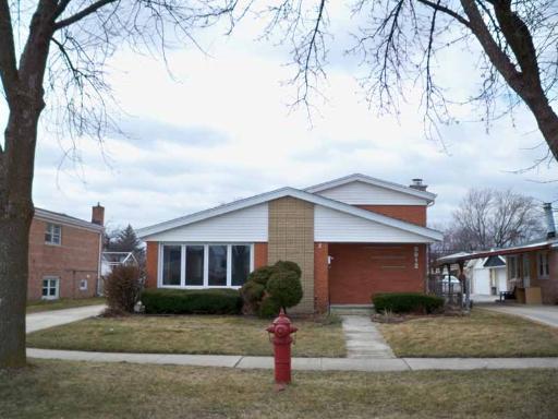 8912 S 49th Ave., Oak Lawn, IL 60453