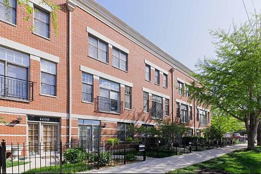1056 W Fry St., Chicago, IL 60622