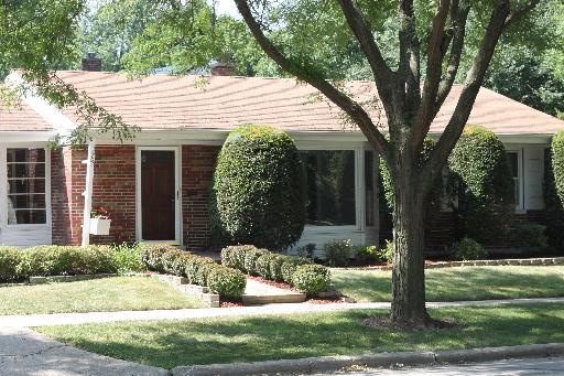 701 S 6th Ave., La Grange, IL 60525