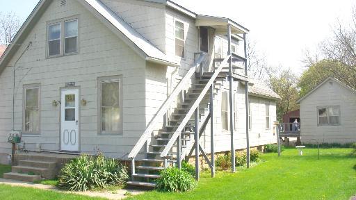 902 Douglas Ave., Aurora, IL 60505
