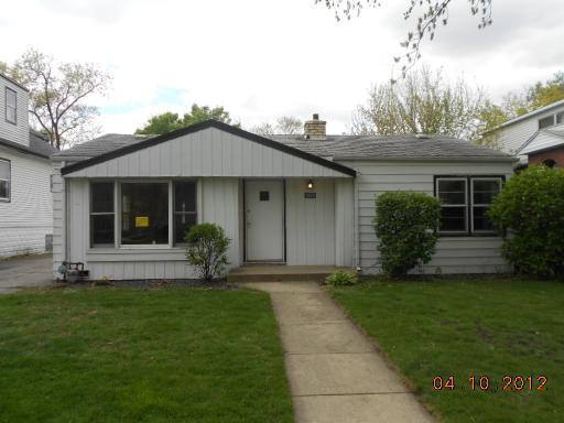 9626 S 51st Ave., Oak Lawn, IL 60453