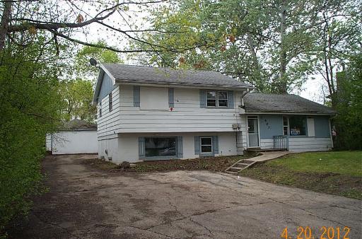 603 Allanson Rd., Mundelein, IL 60060