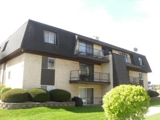 11121 S 84th Ave. #2B, Palos Hills, IL 60465