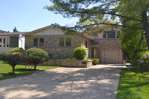 8343 W Harrison St., Niles, IL 60714