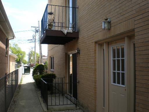 3207 N Pontiac Ave. #1E, Chicago, IL 60634