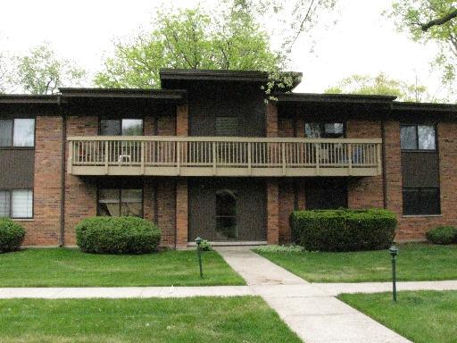 481 Duane Ter. #B2, Glen Ellyn, IL 60137