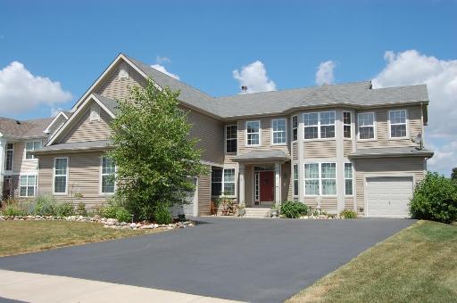 472 Blue Heron Cir., Bartlett, IL 60103