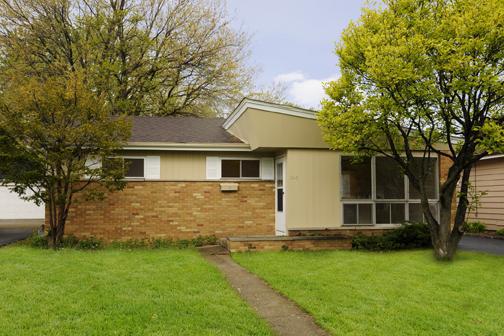 840 Craig Pl., Addison, IL 60101