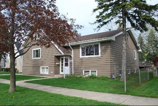 4419 Elm Ave., Lyons, IL 60534