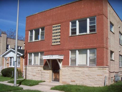 1025 Bellwood Ave. #2N, Bellwood, IL 60104