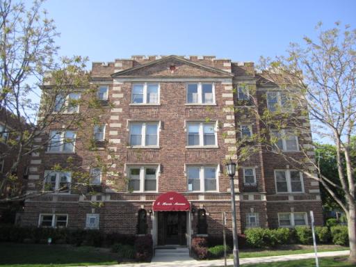85 E Harris St. #1H, La Grange, IL 60525